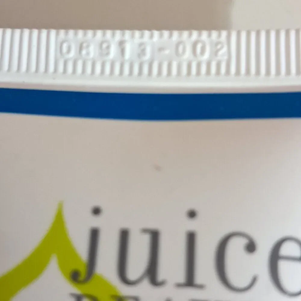 2 Juice Beauty Blemish Clearing Cleansers